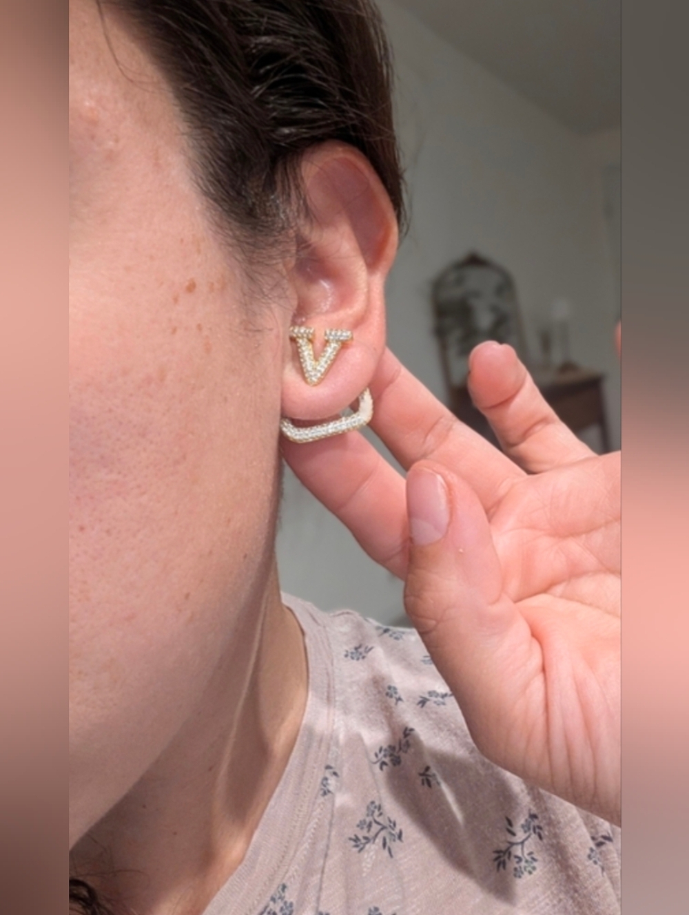 Crystal V Logo Open-Square Stud Earrings - Silver Tone - Picture 6 of 6